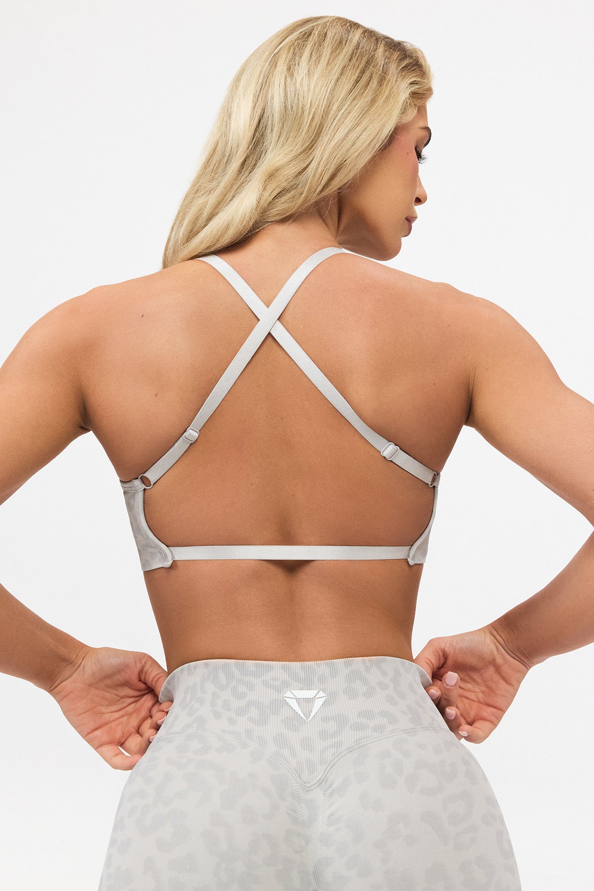 DEFINE LEO BRA