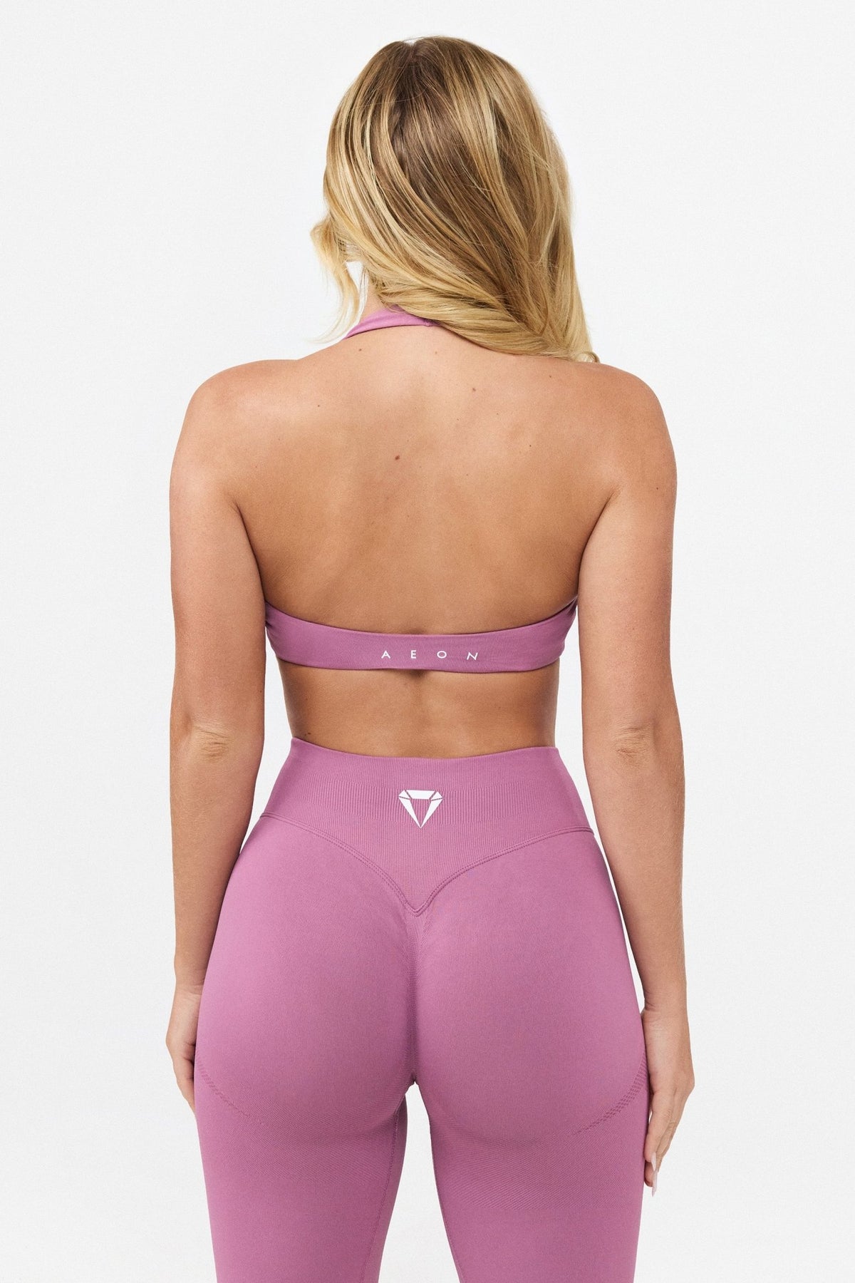 MOTION HALTER NECK BRA V2 - Aeon Athletics