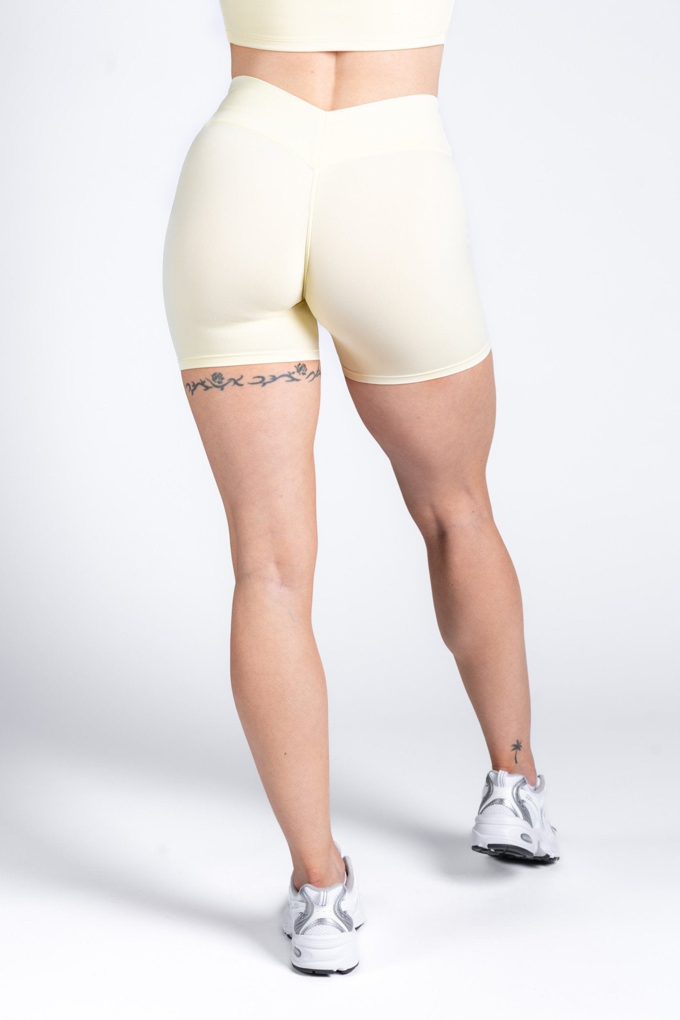 SECOND SKIN SCULPT SHORTS - Aeon Athletics