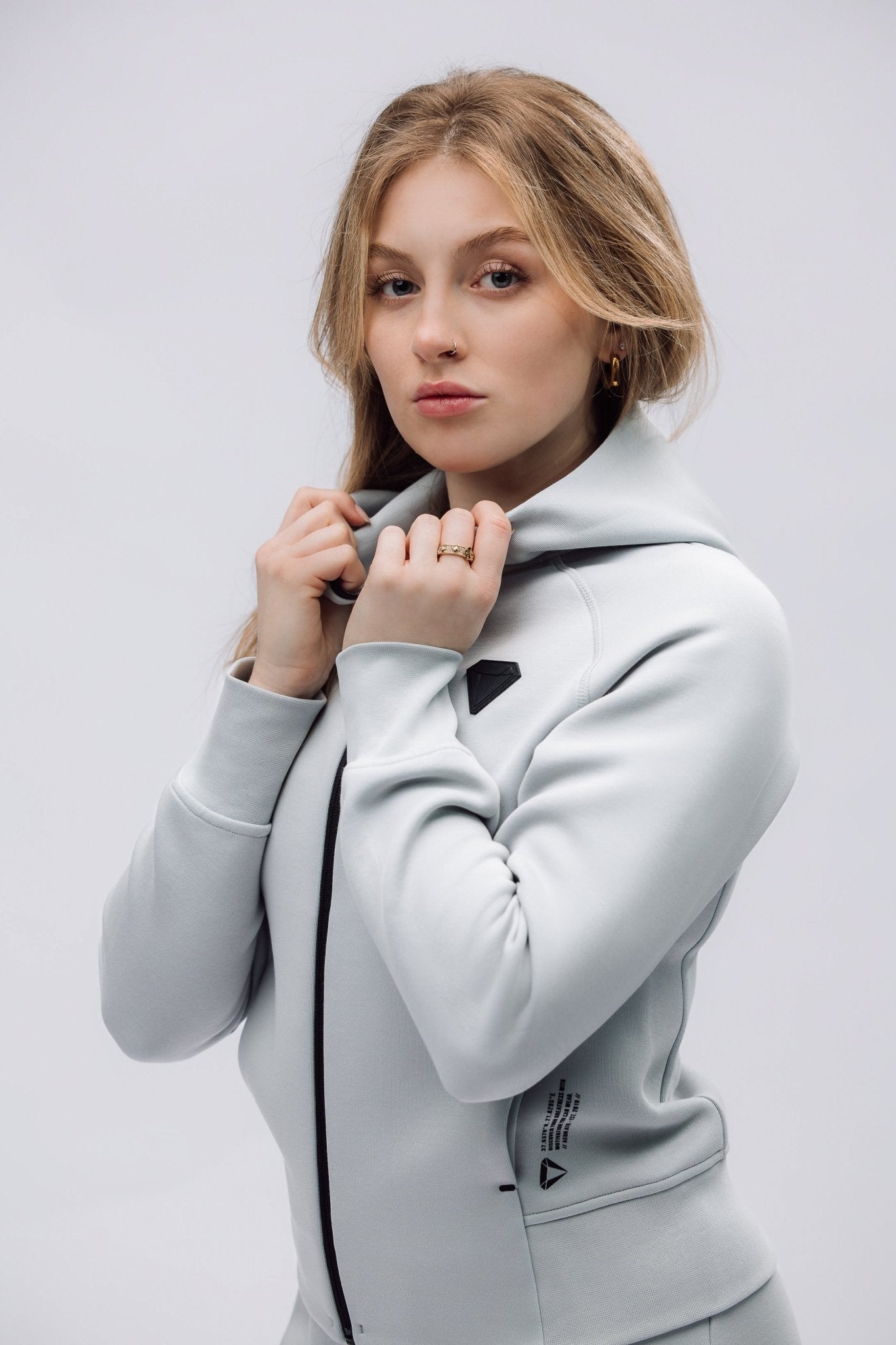 TECHPRO WOMENS TRACKSUIT BUNDLE - WOLF GREY (2 - PIECE) - Aeon Athletics