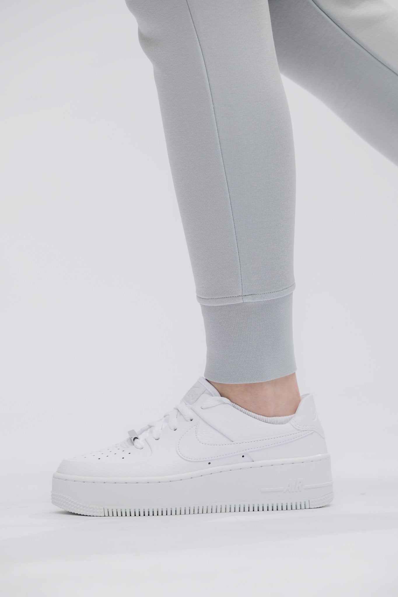 TECHPRO WOMENS TRACKSUIT BUNDLE - WOLF GREY (2 - PIECE) - Aeon Athletics