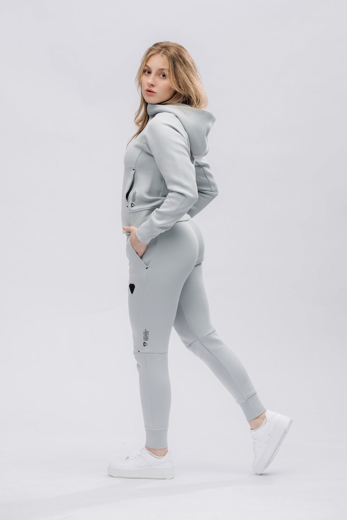 TECHPRO WOMENS TRACKSUIT BUNDLE - WOLF GREY (2 - PIECE) - Aeon Athletics