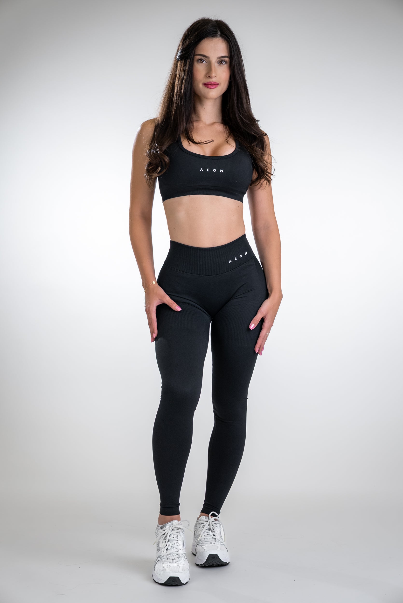 DEFINE V-BACK SCRUNCH LEGGINGS