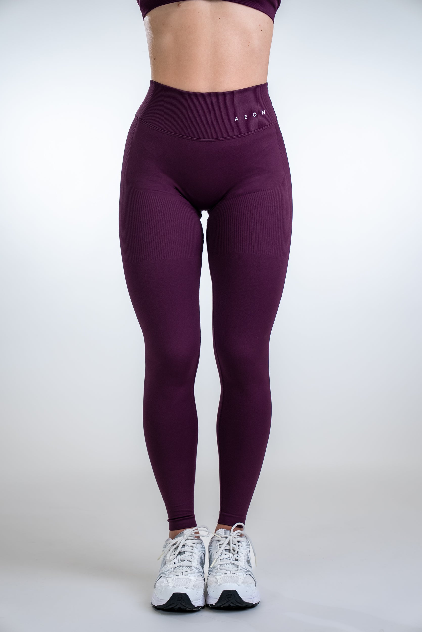 DEFINE V-BACK SCRUNCH LEGGINGS