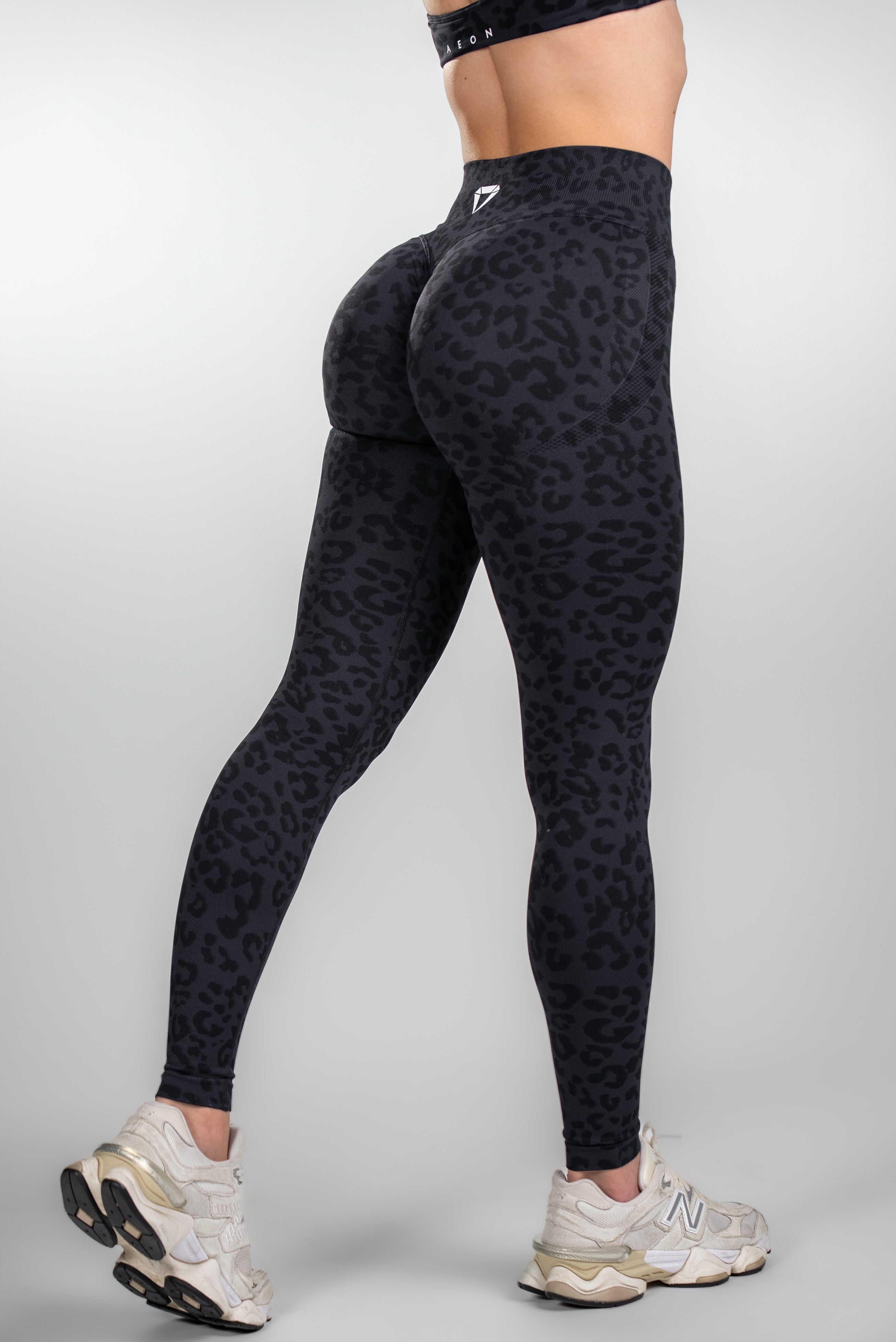 MOTION BUNDLE V2 - MIDNIGHT BLACK LEO (3-PIECES)