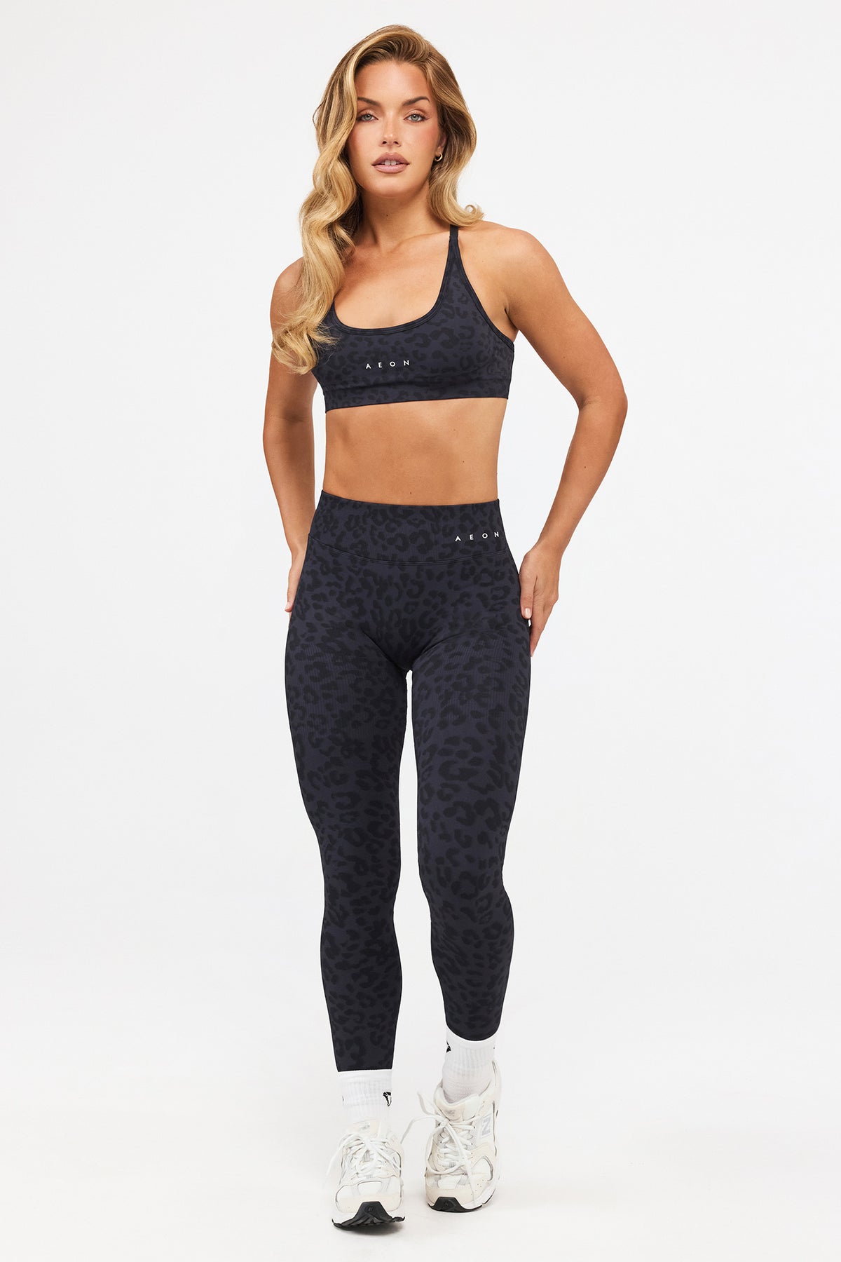 DEFINE LEO SCRUNCH LEGGINGS