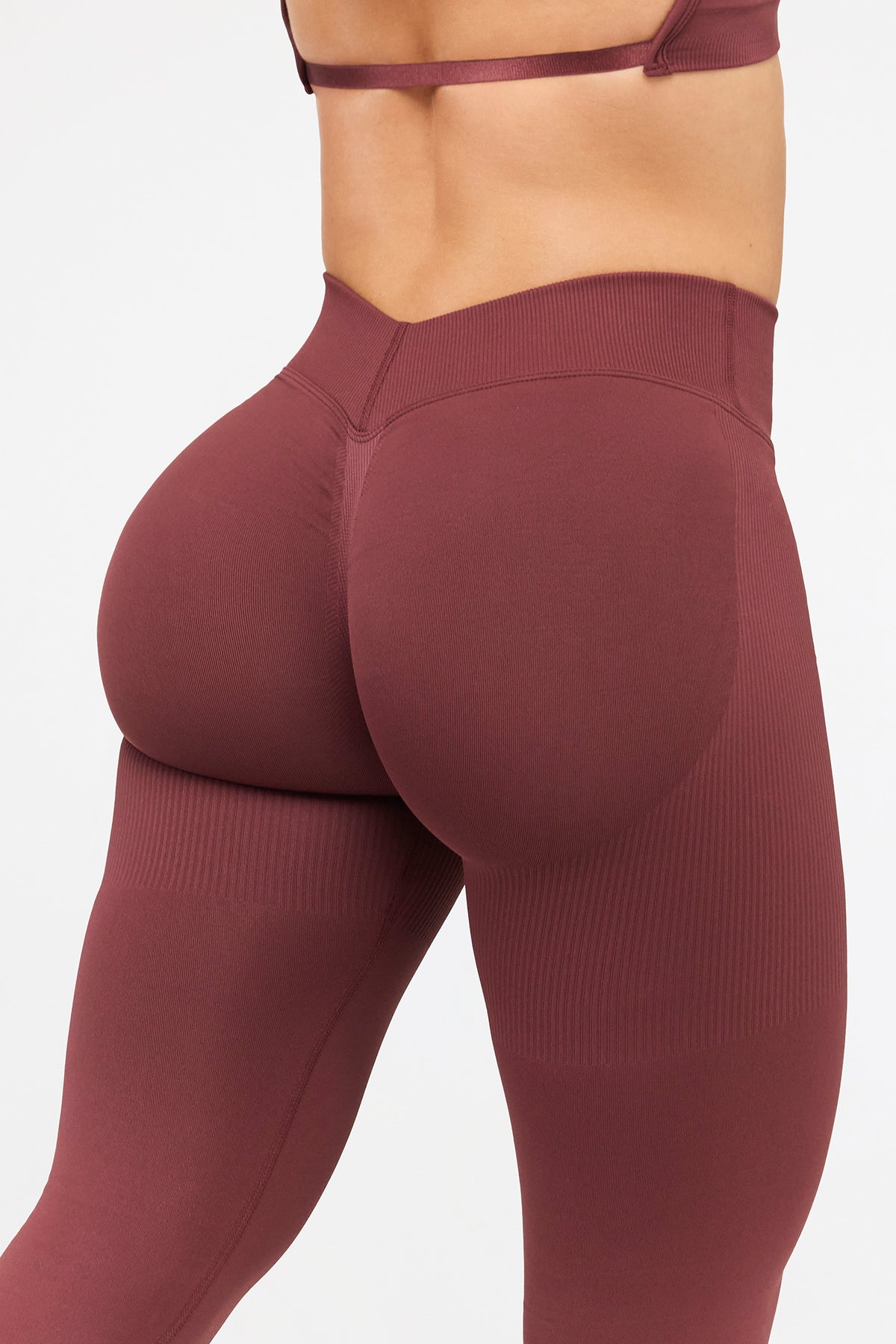 DEFINE V-BACK SCRUNCH LEGGINGS