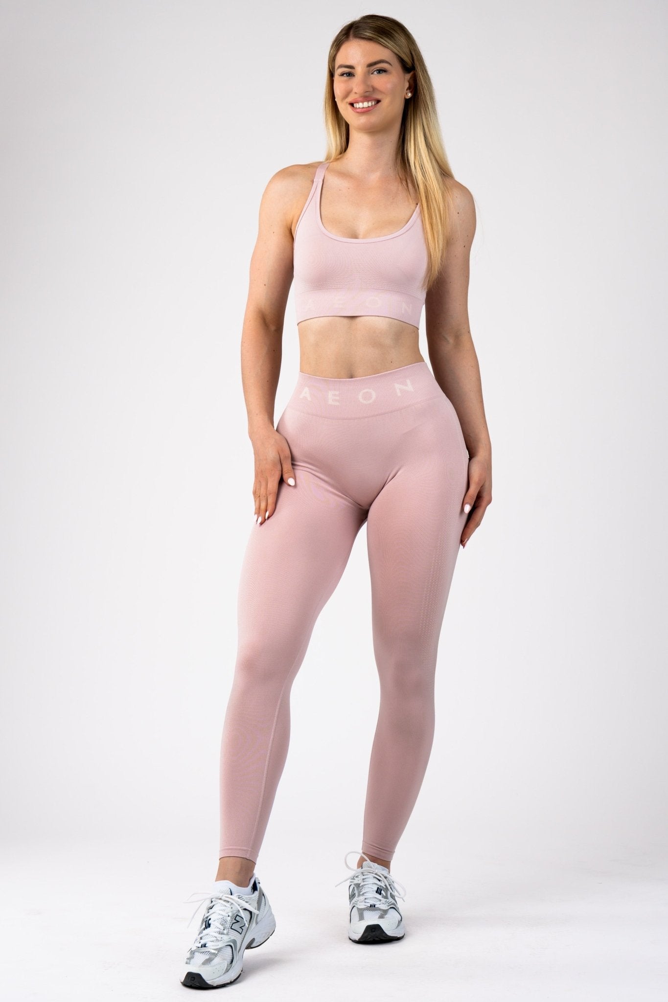 ELEVATE SEAMLESS BRA - Aeon Athletics
