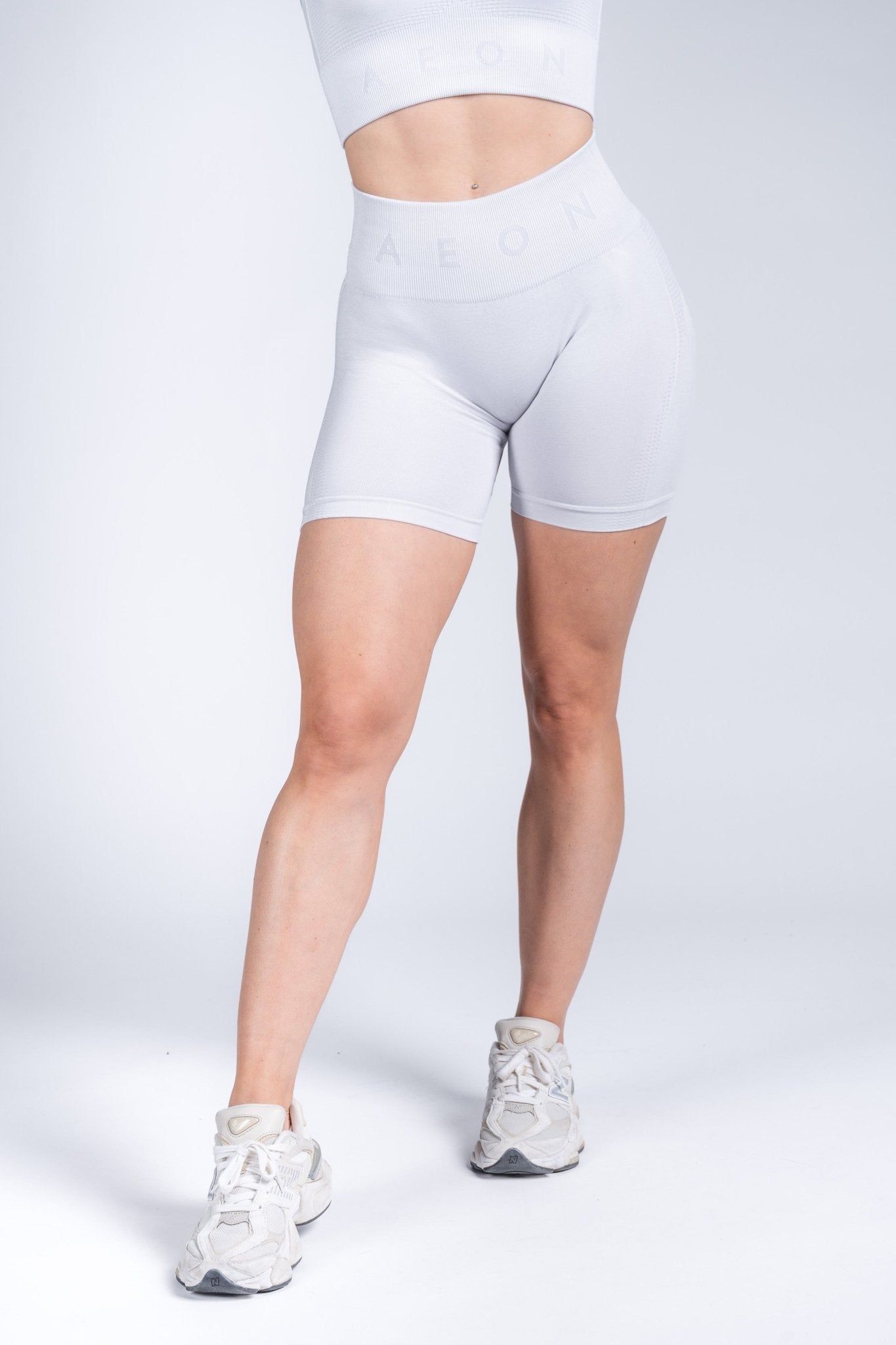 ELEVATE SEAMLESS SHORTS - Aeon Athletics