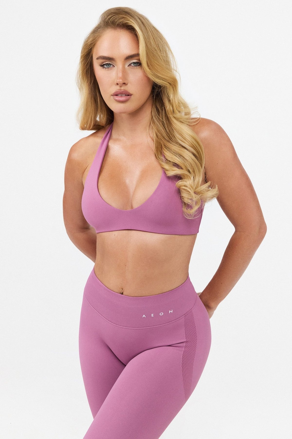 MOTION HALTER NECK BRA V2 - Aeon Athletics