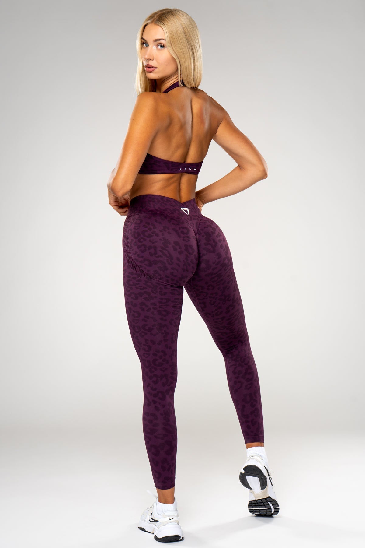 MOTION LEO HALTER NECK BRA V2 - Aeon Athletics