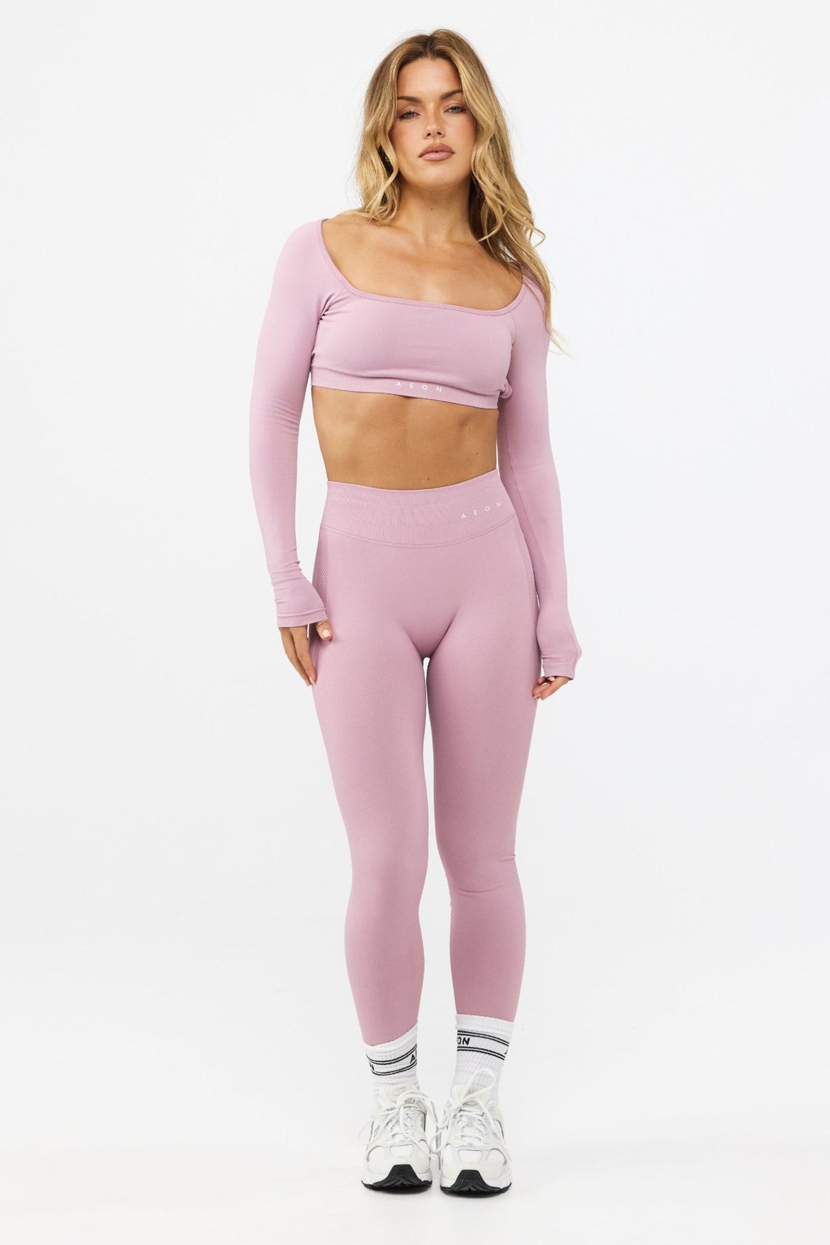 MOTION LONG SLEEVE CROP TOP V2 - Aeon Athletics