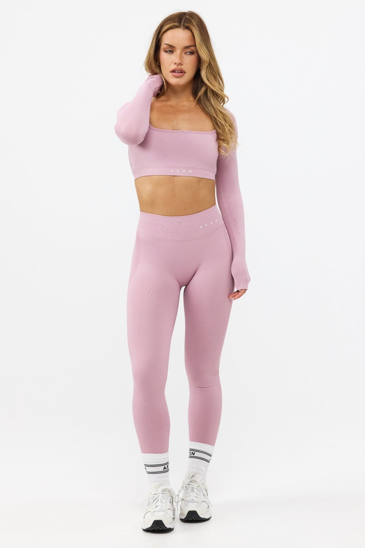 MOTION LONG SLEEVE CROP TOP V2 - Aeon Athletics