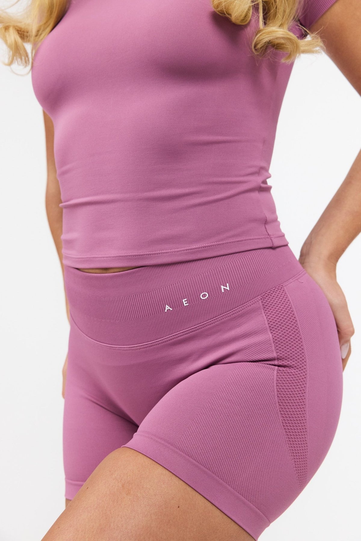 MOTION MID WAIST SCRUNCH SHORTS V2 - Aeon Athletics