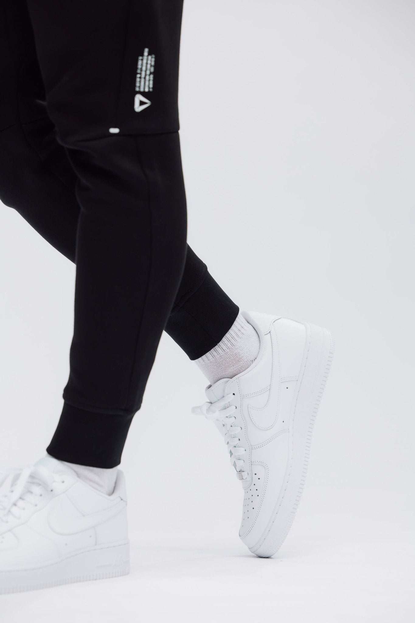 TECHPRO MENS TRACKSUIT BUNDLE - BLACK (2 - PIECE) - Aeon Athletics